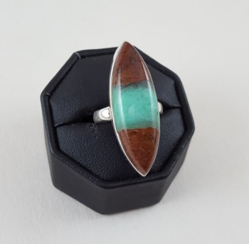 Zilveren ring gezet met marquise Boulder Chrysopraas 16.5 mm