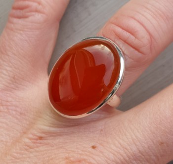 Zilveren ring met ovale Carneool ring maat 17 mm