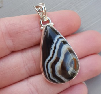 Zilveren hanger druppelvorm cabochon zwarte Botswana Agaat