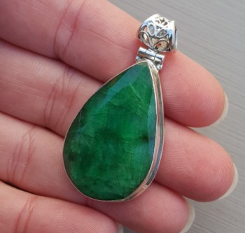 Zilveren edelsteen hanger druppelvorm facet Emerald