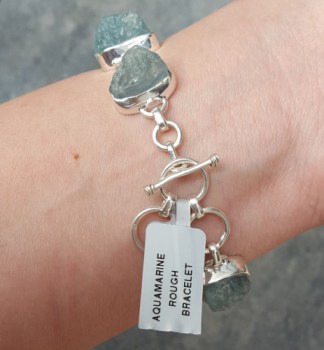 Zilveren armband gezet met ruwe Aquamarijn