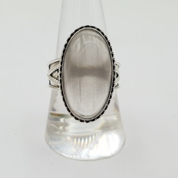 Zilveren ring gezet met ruwe Moldaviet 17 mm