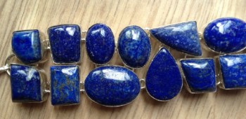 Zilveren edelsteen armband met Lapis Lazuli