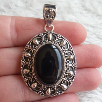 Zilveren hanger ovale cabochon Onyx bewerkte setting