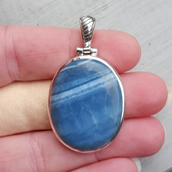 Zilveren hanger gezet met blauw Opaal