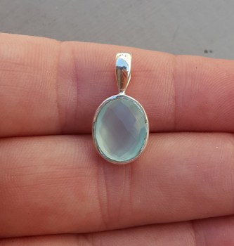 Zilveren hanger gezet met kleine ovale aqua Chalcedoon