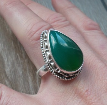 Zilveren ring gezet met druppelvorm groene Onyx maat 17.3 mm