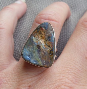 Zilveren ring met Boulder Opaal maat 17.3 mm