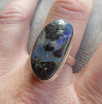 Zilveren ring gezet met Boulder Opaal maat 18.7 mm