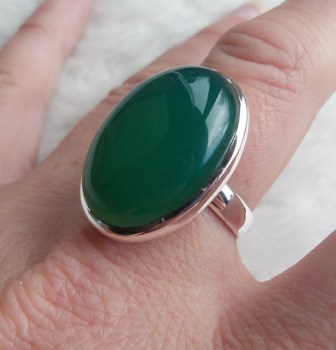 Zilveren ring gezet met groene Onyx ring maat 18.5 mm