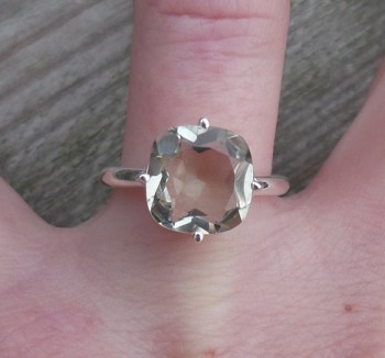Zilveren ring gezet met vierkante facet groene Amethist 16.5 mm