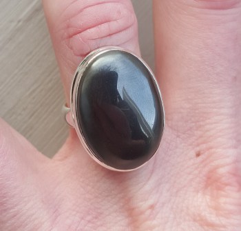 Zilveren ring gezet met brede ovale Hematiet 17.3 mm