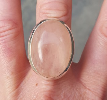 Zilveren ring gezet met cabochon Rozenkwarts 19.7 mm