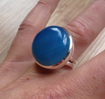 Zilveren ring met ronde blauwe Chalcedoon maat 17.3 mm