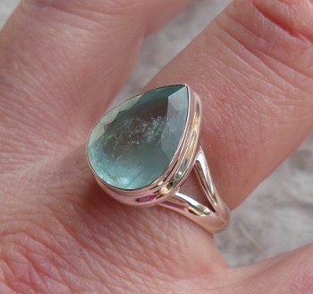 Zilveren ring met druppelvorm facet Aquamarijn ring maat 18 mm